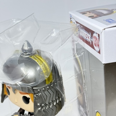 Figura Funko Pop! Elden Ring com armadura e capacete em embalagem
