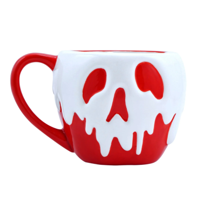 Caneca vermelha com padrão branco de caveira derretida