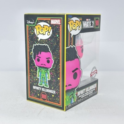 Figura Funko Pop! Infinity Killmonger na embalagem preta com detalhes coloridos