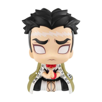 Figura colecionável portátil estilizada com capa verde-oliva e caracteres asiáticos