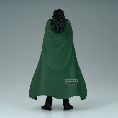 Figura de ação vista de costas com capa verde escura e cabelo negro pontiagudo