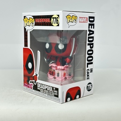 Figura Funko Pop Deadpool em bolo na caixa