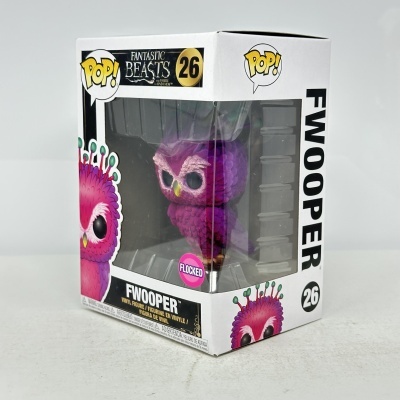 Funko Pop personagem Fwooper roxa em caixa branca