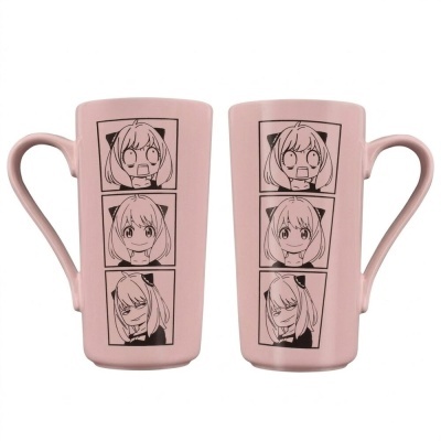 Duas canecas cor-de-rosa com imagens de anime a preto