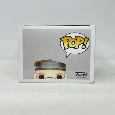 Caixa Funko Pop com figura parcialmente visível e texto POP!