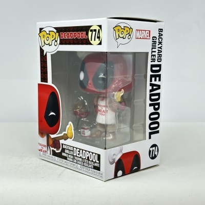 Funko POP Deadpool Backyard Griller número 774 em caixa transparente