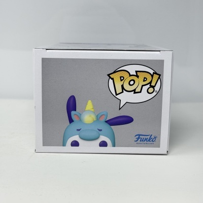 Caixa Funko Pop com figura de unicórnio azul com chifre amarelo