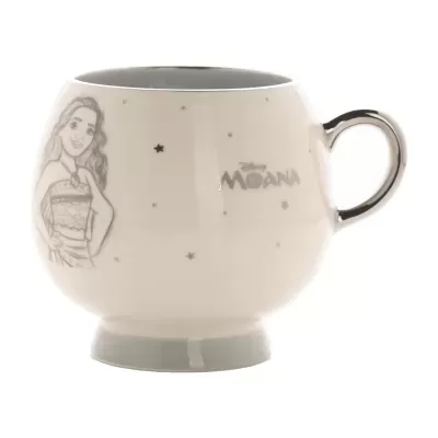 Caneca cerâmica branca com ilustração da personagem Moana e texto Disney MOANA em cinza