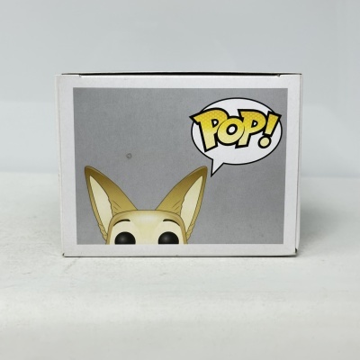 Caixa branca com imagem de um boneco Funko Pop amarelo e texto POP!