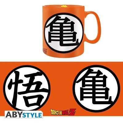 Caneca laranja com símbolos kanji pretos dentro de círculos brancos e logótipos na base