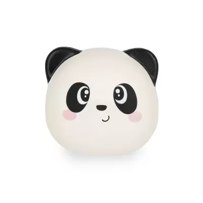 Almofada em forma de cabeça de panda com rosto sorridente e detalhes em branco e preto.