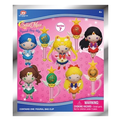 Conjunto cinco chaveiros personagens Sailor Moon com clips em forma de cetro em embalagem rosa e azul