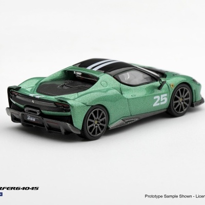 Miniatura de carro desportivo verde metálico com detalhes em preto e branco e número 25