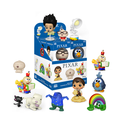 Figuras de vinil de personagens da Pixar com cores vibrantes e caixa de exposição azul e branca