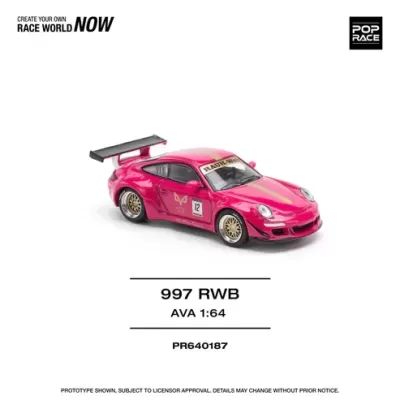 Miniatura de carro desportivo rosa com asa traseira preta e número 12 na porta