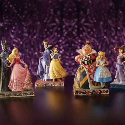 Figuras colecionáveis de contos de fadas em resina pintada à mão