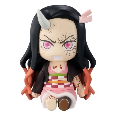 Figura vinil Nezuko Kamado Demon Slayer com quimono rosa e cabelo preto com pontas alaranjadas