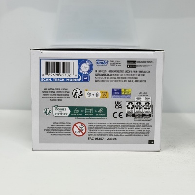 Parte traseira da embalagem Funko com texto, código de barras e símbolos de reciclagem.