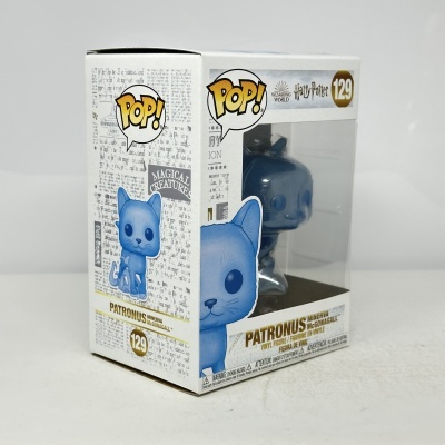 Figura Pop! vinil azul translúcido Patronus Minerva McGonagall em caixa com janela