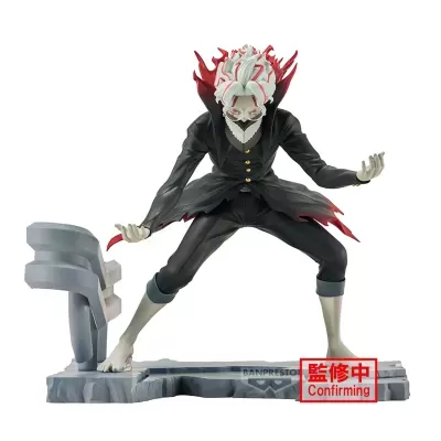 Figura de personagem com cabelo branco e vermelho, casaco preto com interior vermelho flamejante, em base cinzenta.