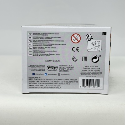 Parte traseira de caixa da Funko com textos, avisos e código de barras