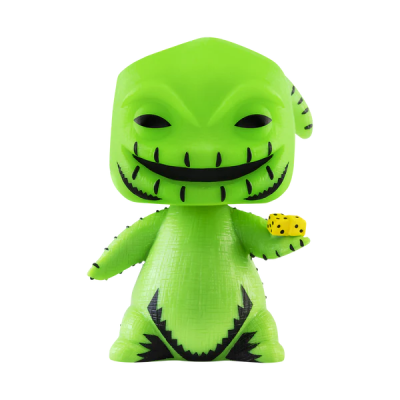 Figura colecionável verde estilo Funko Pop segurando um dado amarelo
