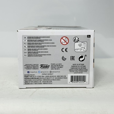 Embalaem branca com texto de advertência e código de barras