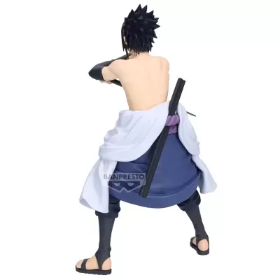 Figura de ação de personagem anime vista de costas