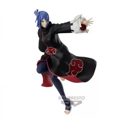 Figura de ação Banpresto com manto preto e símbolos vermelhos em pose dinâmica