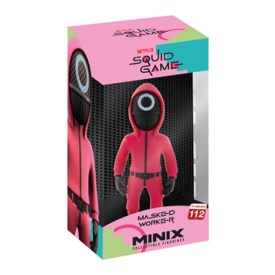Figura colecionável Netflix Squid Game Masked Worker em embalagem rosa.
