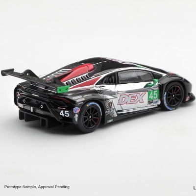 Carro de corrida em miniatura preto, vermelho e prata com decalques DEX e número 45