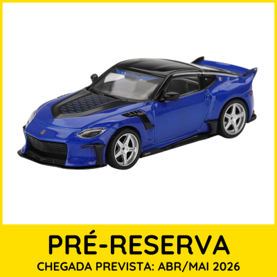 Miniatura de carro desportivo azul com capot preto e texto VeilSide