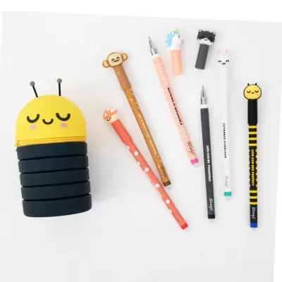 Conjunto de canetas e lápis decorativos com estojo em forma de abelha