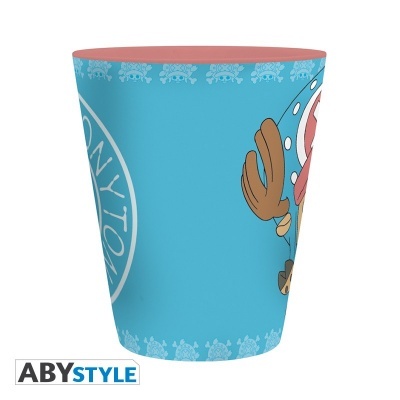 Copo plástico azul com personagem cartoon e texto ABYSTYLE