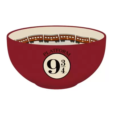 Taça vermelha com decoração de comboio e texto Platform 9 3/4