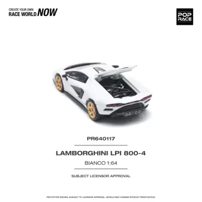 Miniatura branca de Lamborghini LPI 800-4 com jantes douradas e tampa do motor aberta