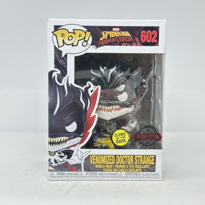 Figura Funko Pop Venomized Doctor Strange nº 602 em caixa com janela transparente