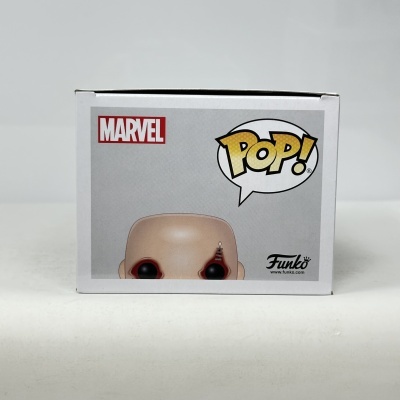 Caixa de figura Funko Pop! Marvel com cabeça de boneco e texto