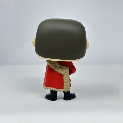 Figura Funko Pop de costas com casaco vermelho e cabelo castanho