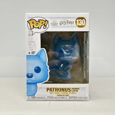 Figura de vinil Pop! Harry Potter Patronus Remus Lupin azul translúcida na caixa.