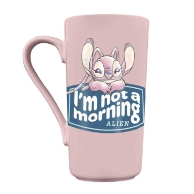 Caneca rosa com personagem alienígena e texto Im not a morning ALIEN