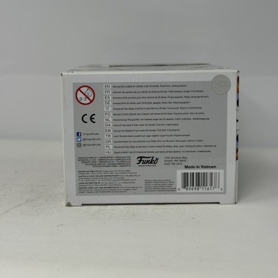 Caixa de produto Funko branca com texto multilíngue e código de barras na parte traseira