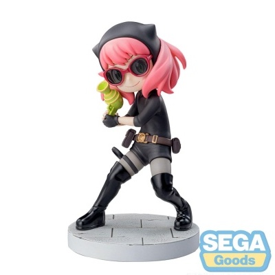 Figura colecionável personagem feminina cabelo rosa roupa preta botas altas óculos arma base cinza SEGA Goods