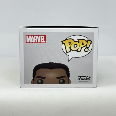 Caixa do Funko POP! com cabeça de personagem e logos Marvel e Funko