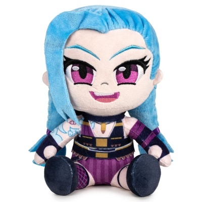 Pelúcia de personagem com cabelo azul e roupa roxa sentada
