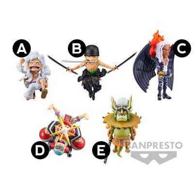 Cinco figuras colecionáveis de One Piece coloridas em plástico com selo Banpresto