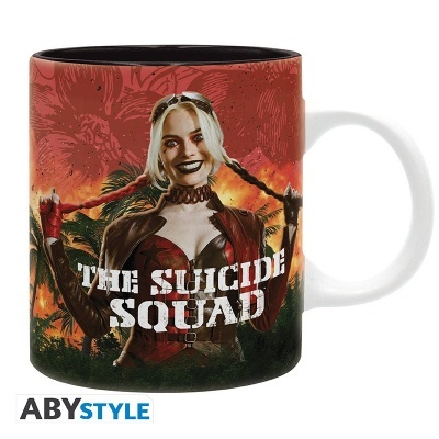 Caneca preta com imagem da personagem Arlequina e texto THE SUICIDE SQUAD
