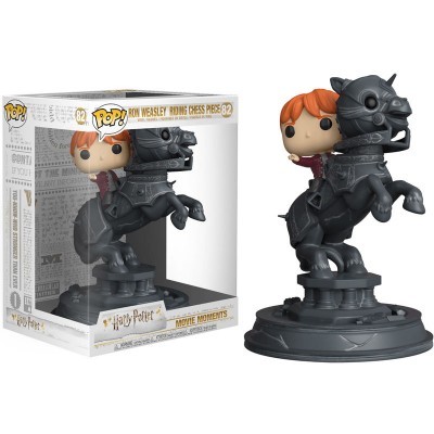 Figura Funko Pop Ron Weasley em cavalo preto com armadura Harry Potter