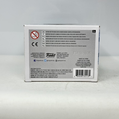 Caixa branca de produto Funko com texto de advertência e informações de fabrico e distribuição