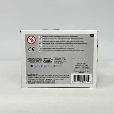 Lateral de caixa branca de produto Funko com textos e códigos impressos